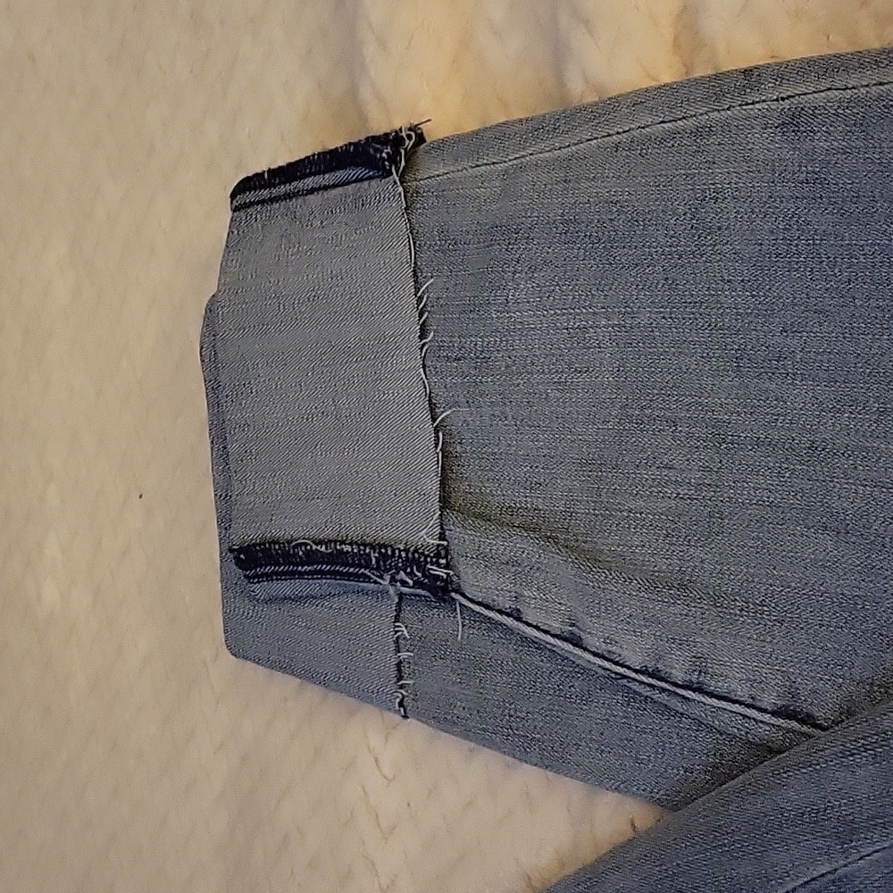 Jeans - Picture 2 of 5